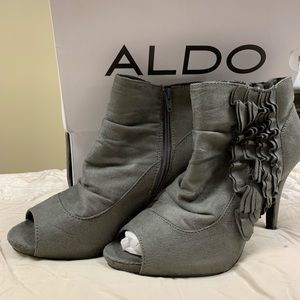 Aldo ruffle heels